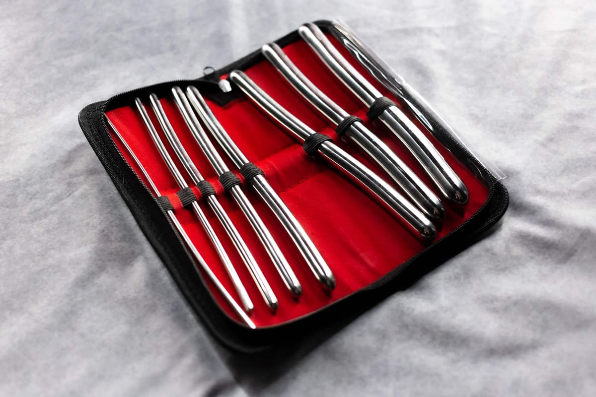 Haegar dilators are uniformly thick rods.